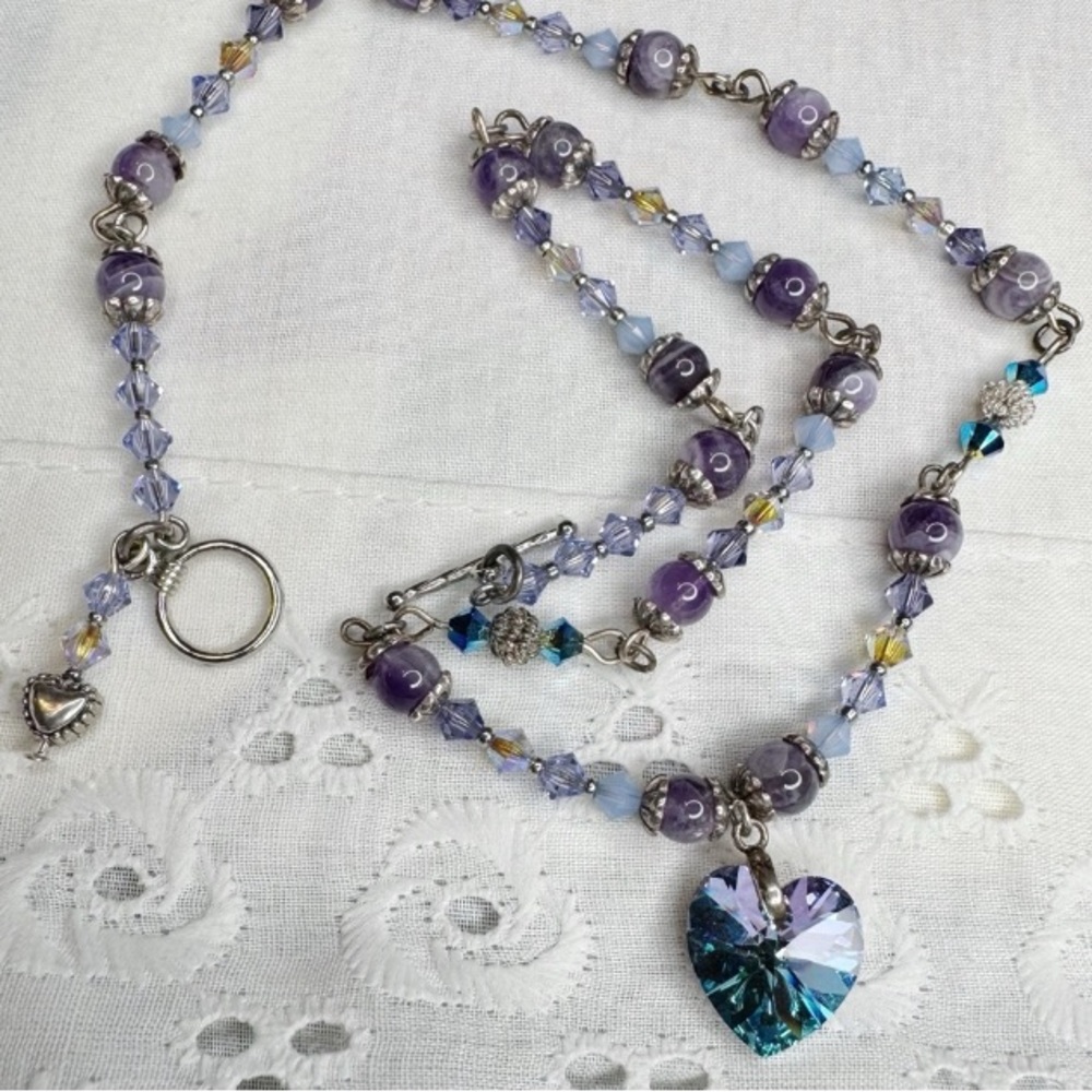Elegant Purple and Blue Heart Glass Bead Necklace